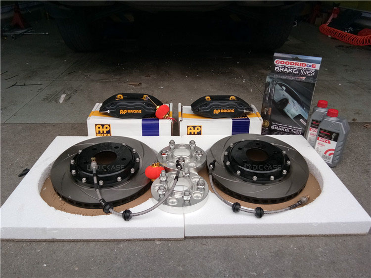 AP7600四活塞卡鉗搭配DICASE剎車(chē)件